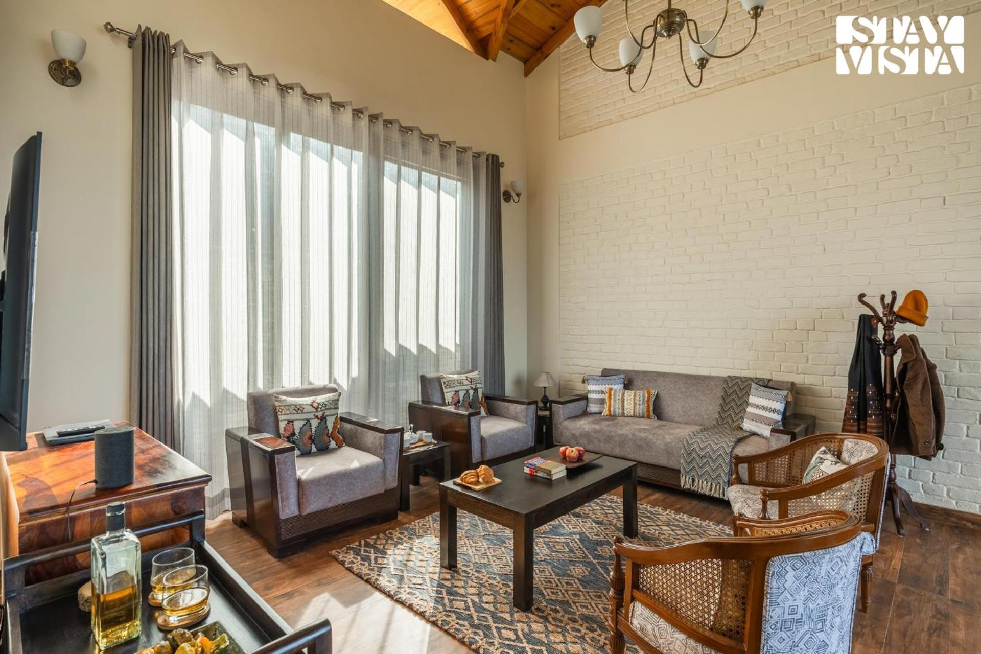 Stayvista At Amulyam Villa With Lawn & Bonfire Mukteshwar Exteriör bild