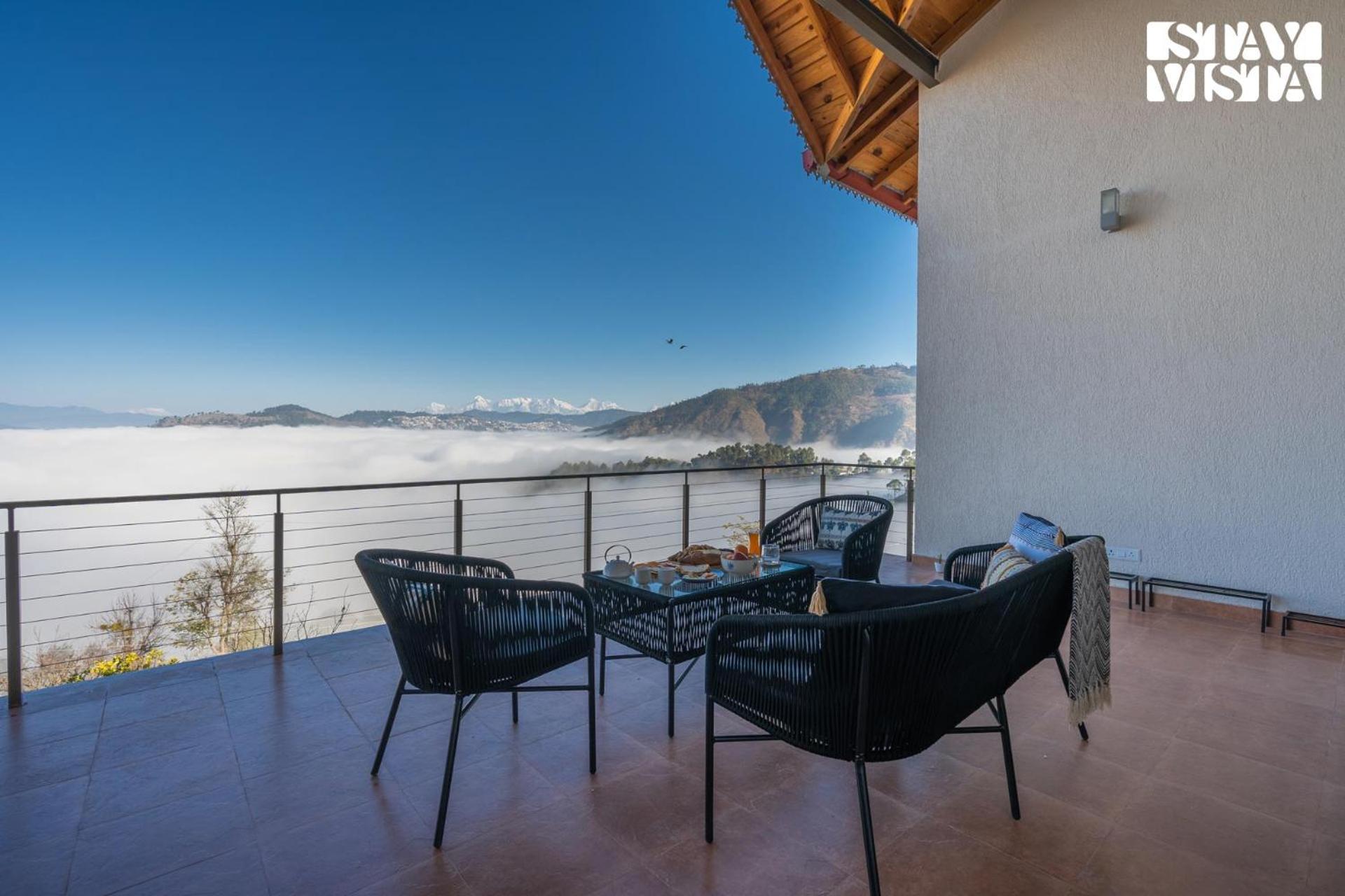 Stayvista At Amulyam Villa With Lawn & Bonfire Mukteshwar Exteriör bild