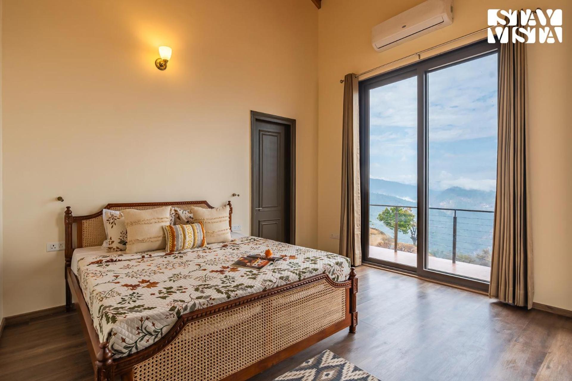 Stayvista At Amulyam Villa With Lawn & Bonfire Mukteshwar Exteriör bild
